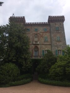 Vigliano-Biellese-Castello-di-Montecavallo