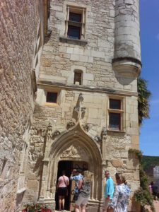 Chateau-de-Milandes-02