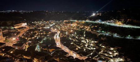 2022-08-30-visita-notturna-a-modica-00